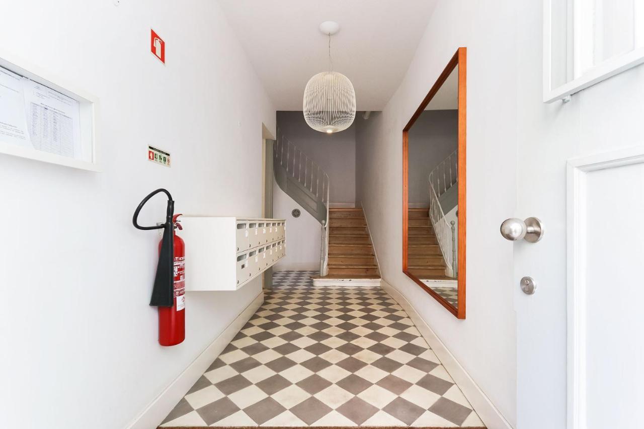 Apartamento Alfama Deluxe By Homing Lisboa Exterior foto